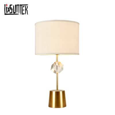 Manufacturer sells modern American light luxury crystal Nordic style 40W bedside lamp directly